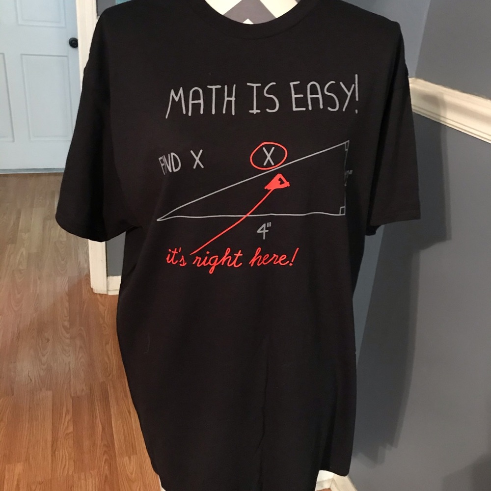 MENS GRAPHIC TEE SIZE L NEW WITHOUT TAGS